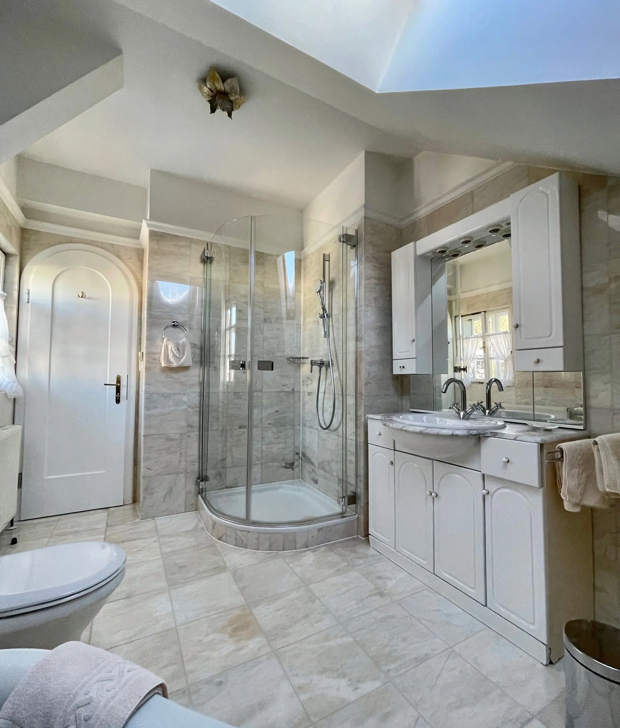 Apartamento 5 · Ático – Baño